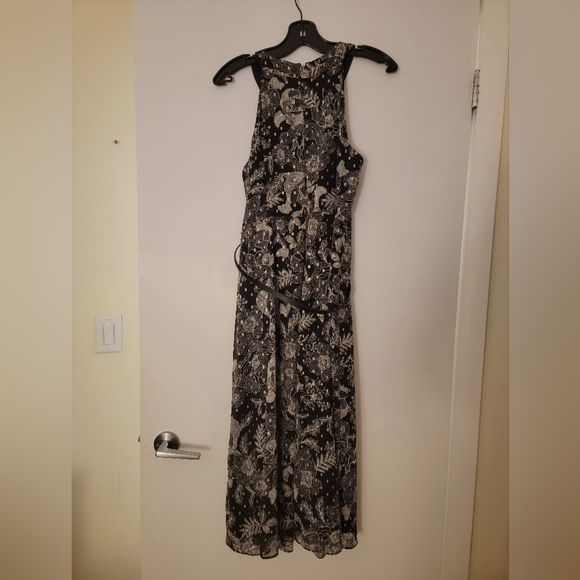 Tommy Hilfiger - Elegant Below the Knee Dress - Picture 3 of 4